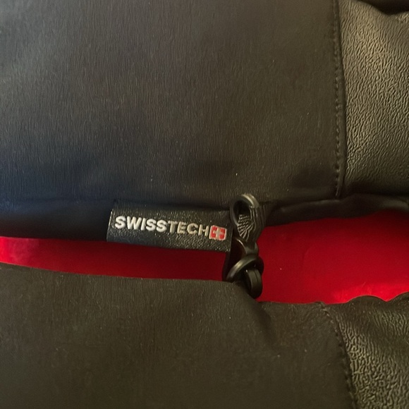 Swiss Tech Men’s Performance Gear Gloves-L/XL- Shell: 95% Polyester & 5% Spandex - Picture 3 of 5